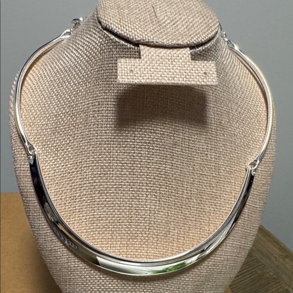 Boutique Silver Tone Collar Necklace Statement Minimalist Modern (BR1111/2) - Picture 6 of 8